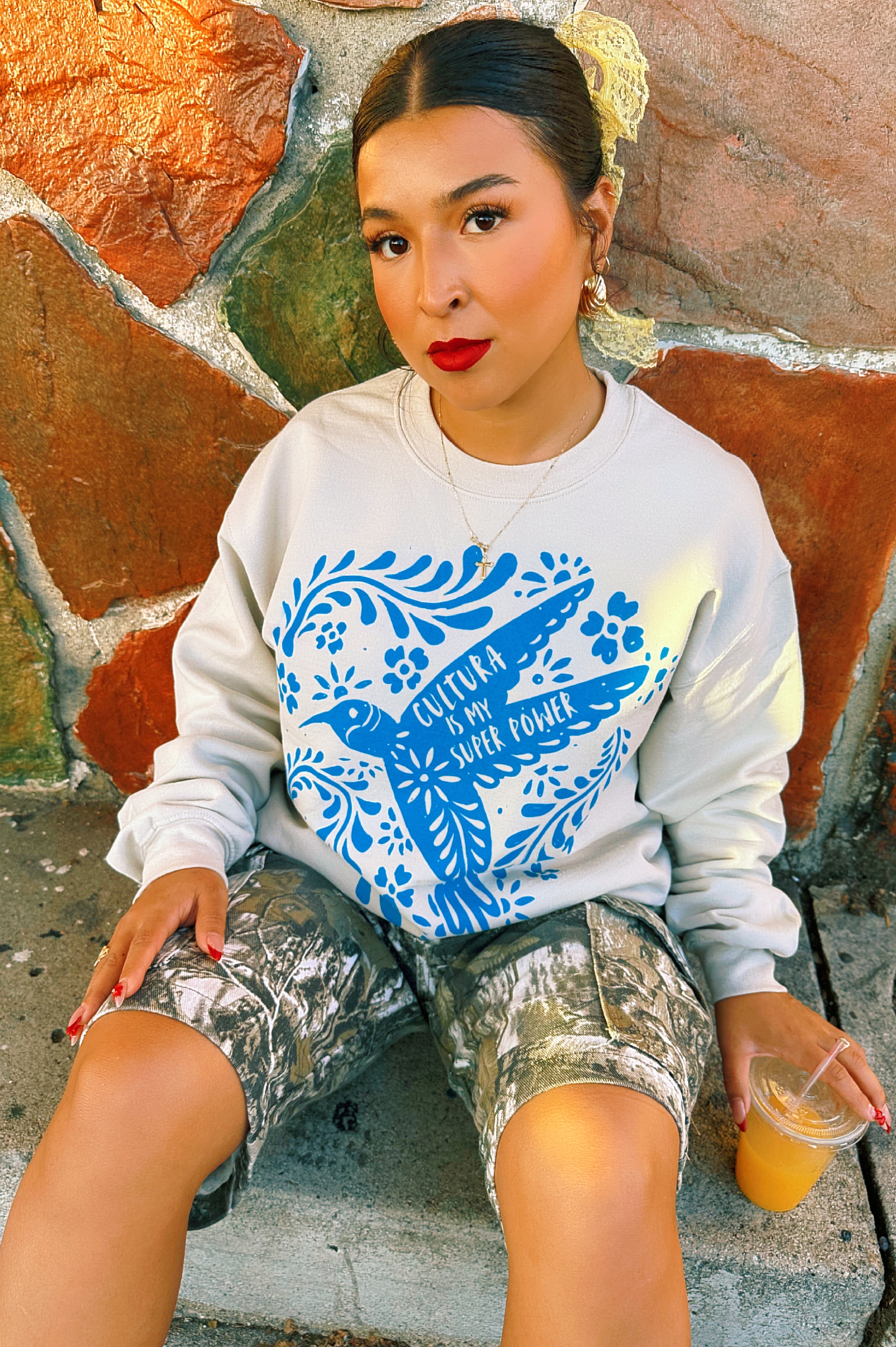 Unisex Crema Colibri Sweatshirt – Mi Vida