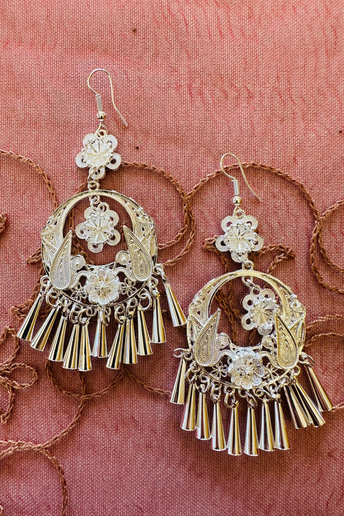 Filigrana Flor Dangle Arracadas