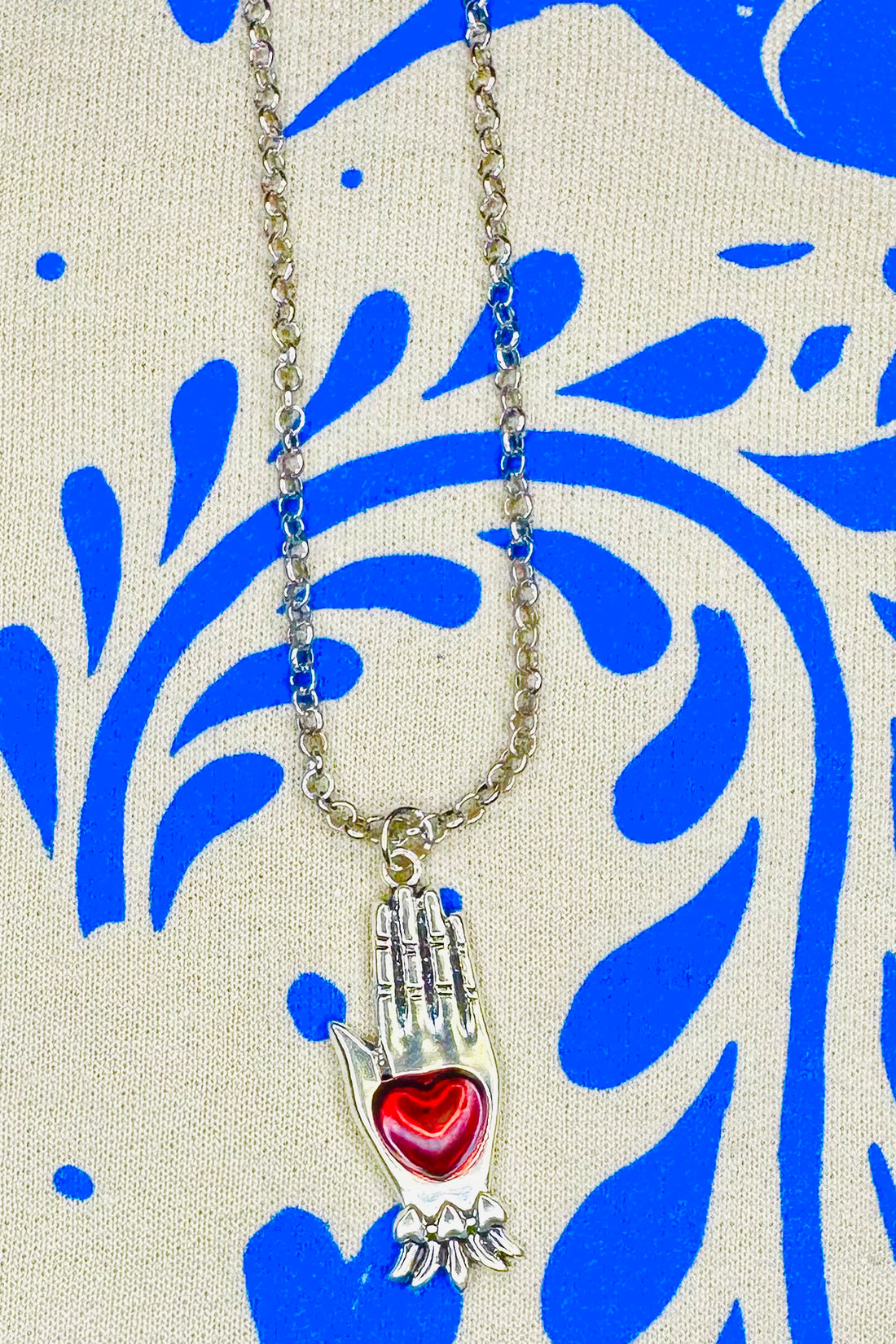 Mano Milagro Necklace